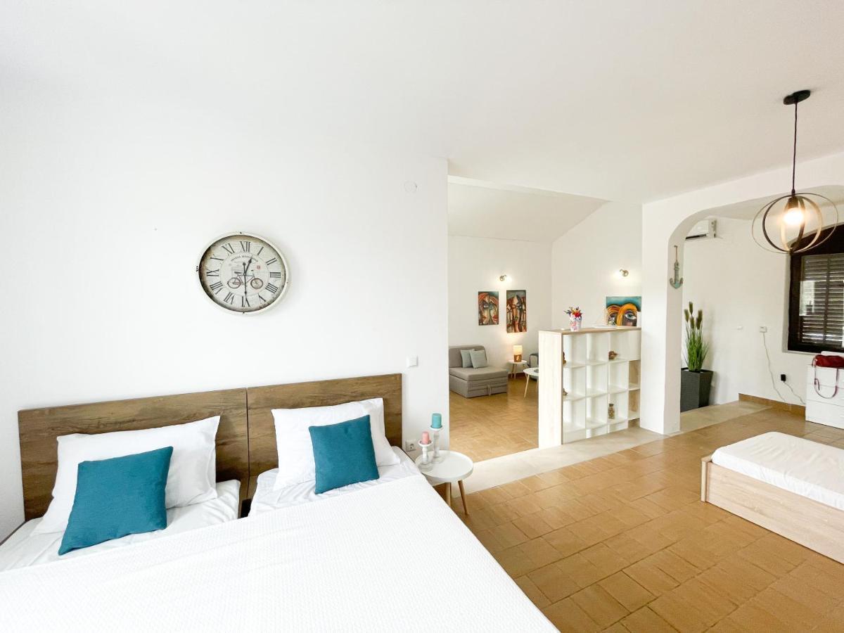 Spacious Apartment Amaros Korcula Town Bagian luar foto