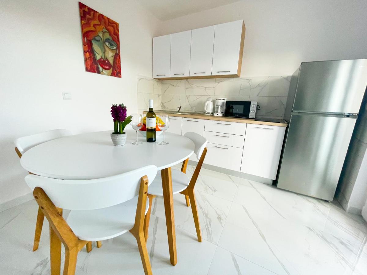 Spacious Apartment Amaros Korcula Town Bagian luar foto