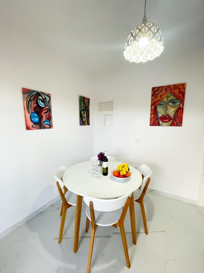 Spacious Apartment Amaros Korcula Town Bagian luar foto